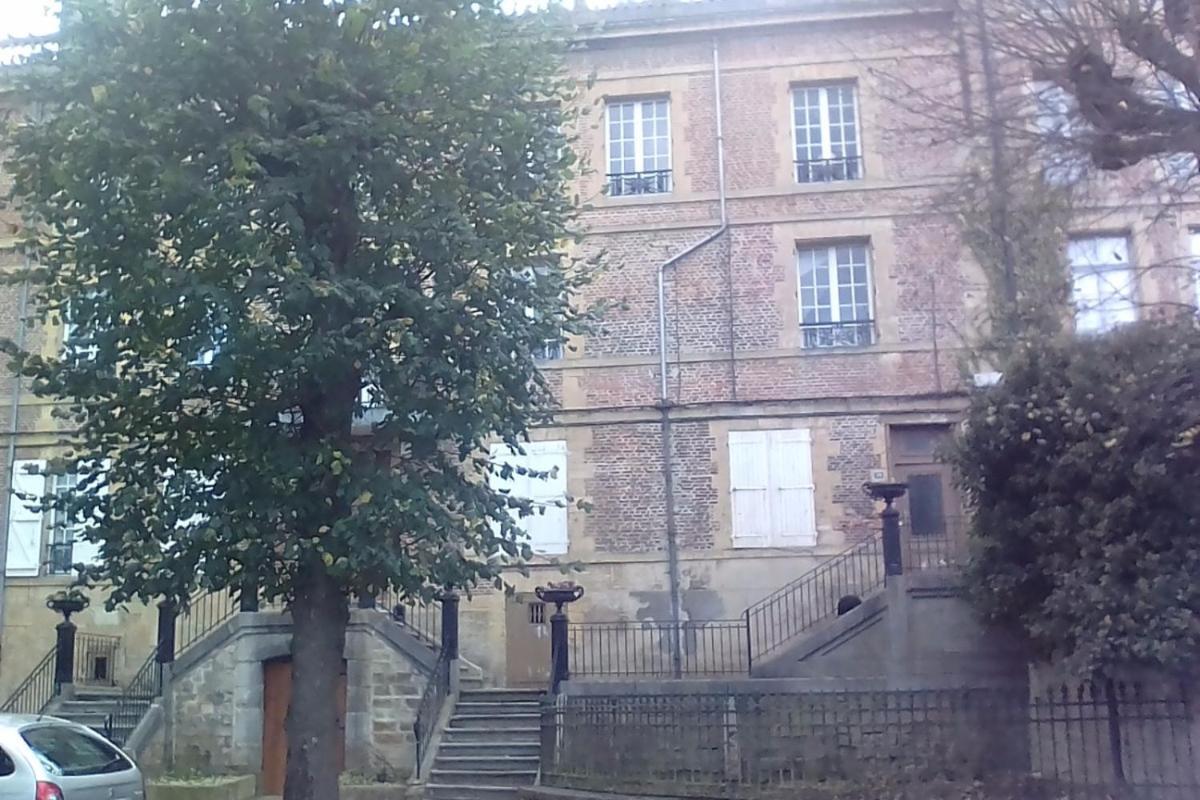 Chambre D'Hote Du Quai Rimbaud Charleville-Mezieres Exterior photo